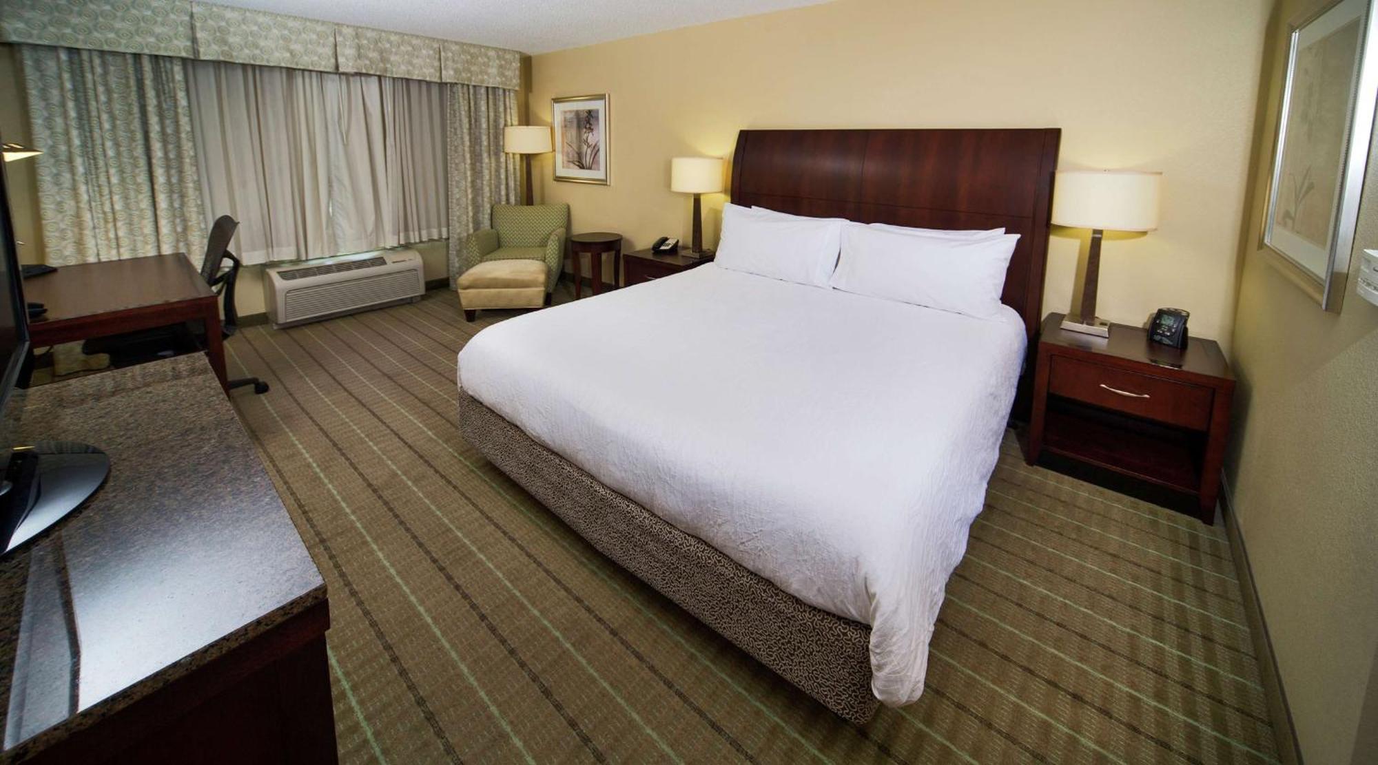Hilton Garden Inn Валдоста Экстерьер фото